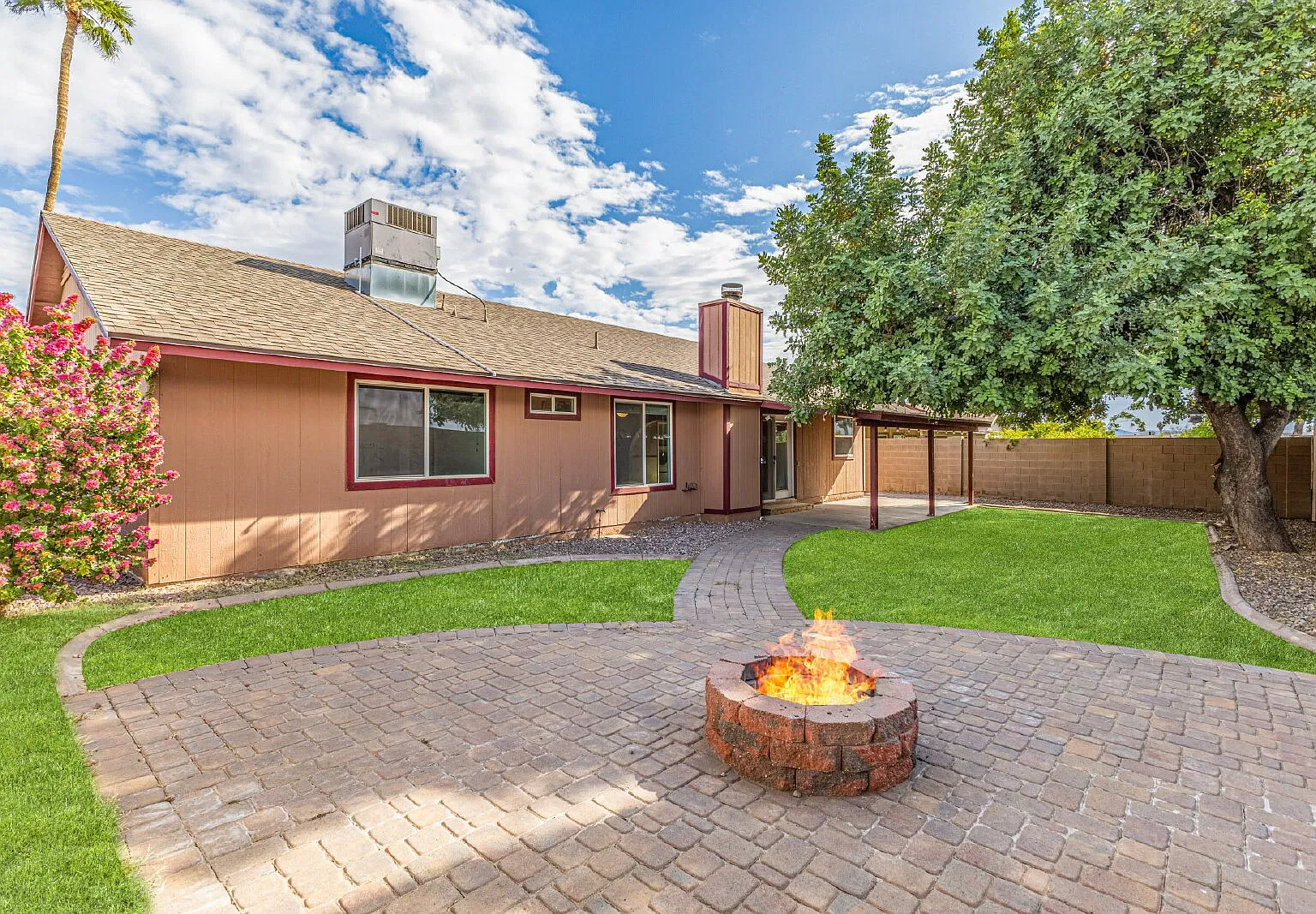 3 bed, 2.0 bath, 1540 sqft, $2,195 — Photo 3