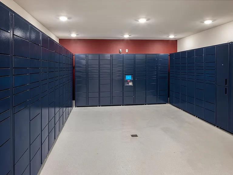 Lakeline_amenity_package room