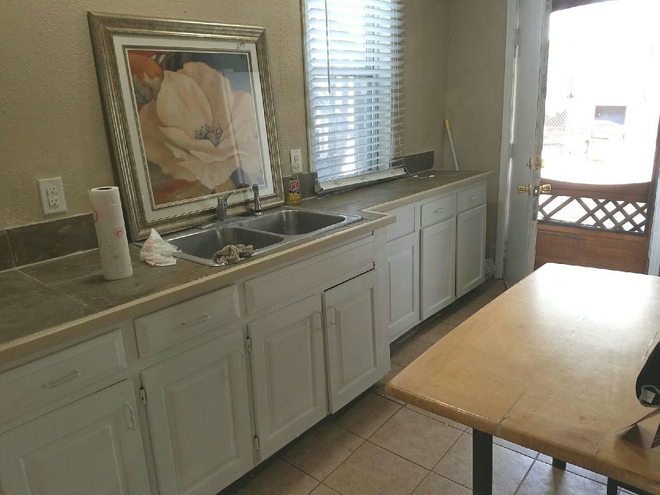 2nd image of 608 Oakland Ave APT 1