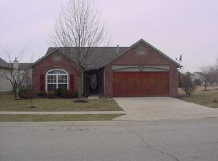 6724 Dorchester Dr, Zionsville, IN 46077