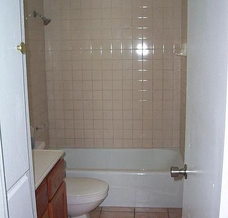 4th image of 1102 S Brownleaf St