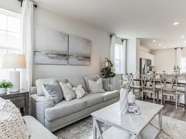 243 Macoun Way, Glassboro, NJ 08028