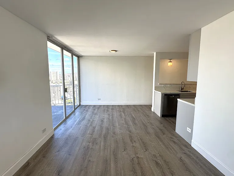 1069 Spencer St #1105 — Photo 3