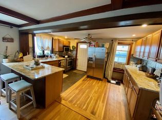 26 Jenkins St, South Boston, MA 02127