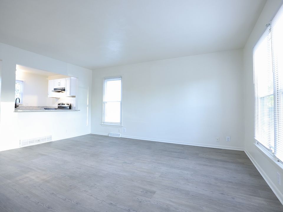 1st image of 5916-5918 Camden Ave #5917
