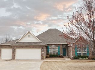 8838 E 77th St, Tulsa, OK 74133