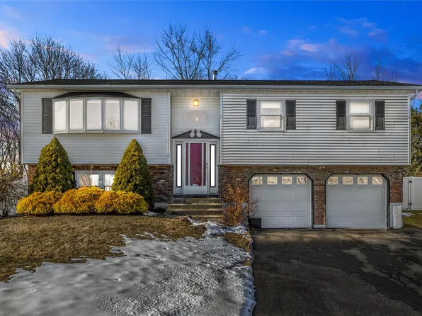 22 Millard Circle, Monroe, NY 10950