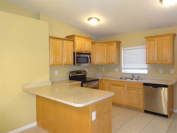 4th image of 3090 SW Boxwood Cir