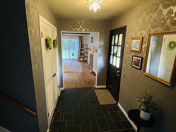 5th image of 3336 Paddington Dr