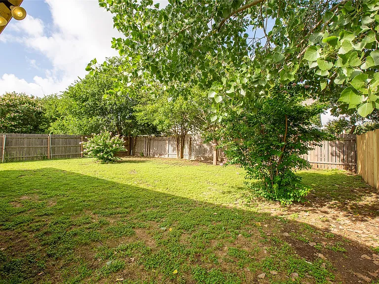 2571A Georgian Dr — Photo 14
