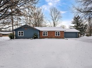 4945 Shady Moss Ln, North Ridgeville, OH 44039
