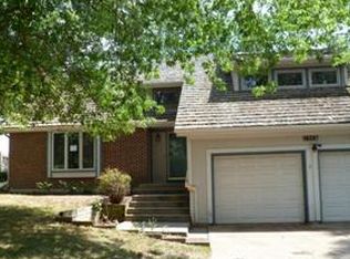 1903 Twin Oaks Dr, Harrisonville, MO 64701