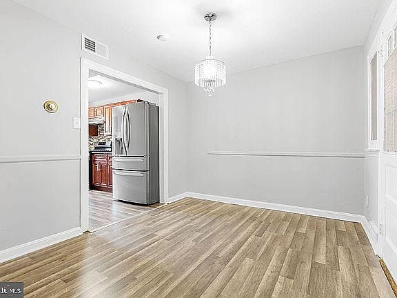 4th image of 46 N Cannon Dr