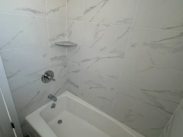 223-58 65th Ave, Oakland Gardens, NY 11364