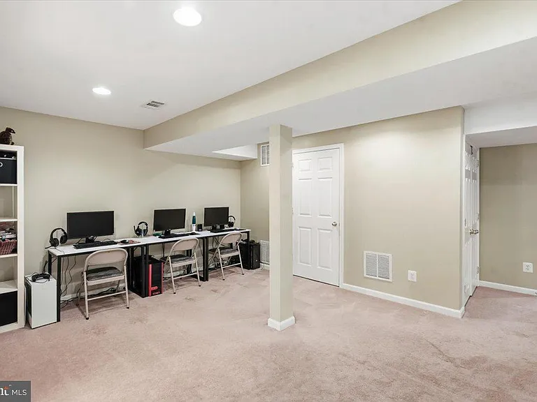 42631 Harris St — Photo 37