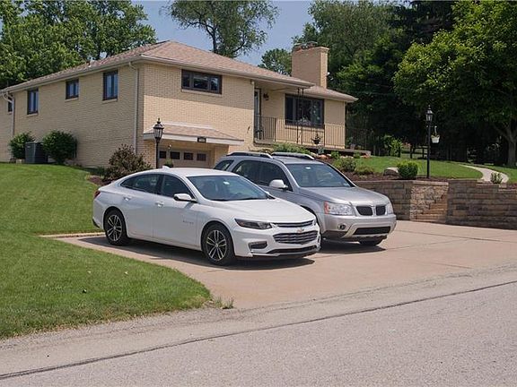 3rd image of 11469 Seminole Dr