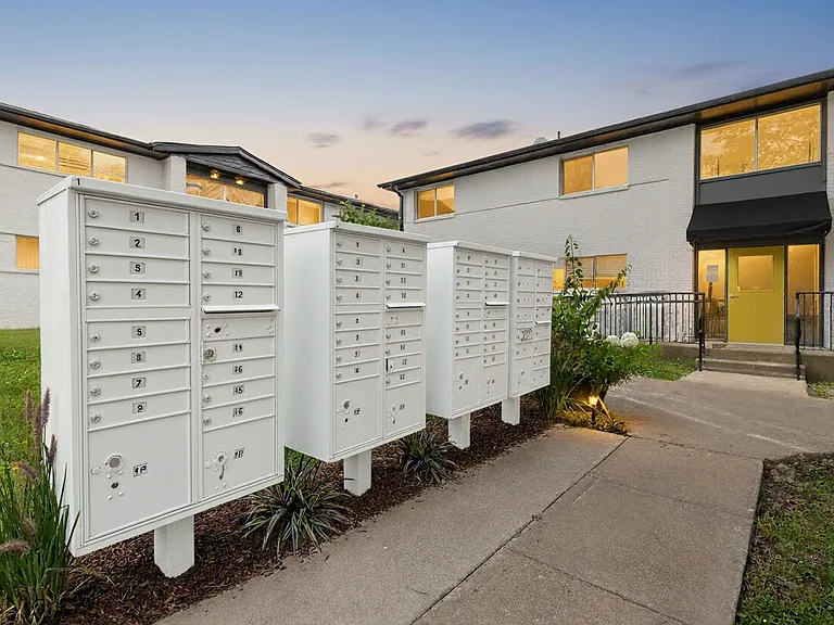 Kingston Apartments — Photo 12