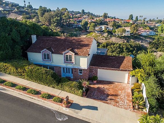 3rd image of 4869 Browndeer Ln