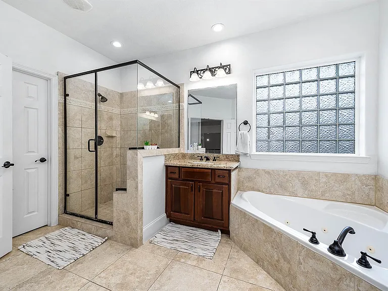 620 Westcott St — Photo 17