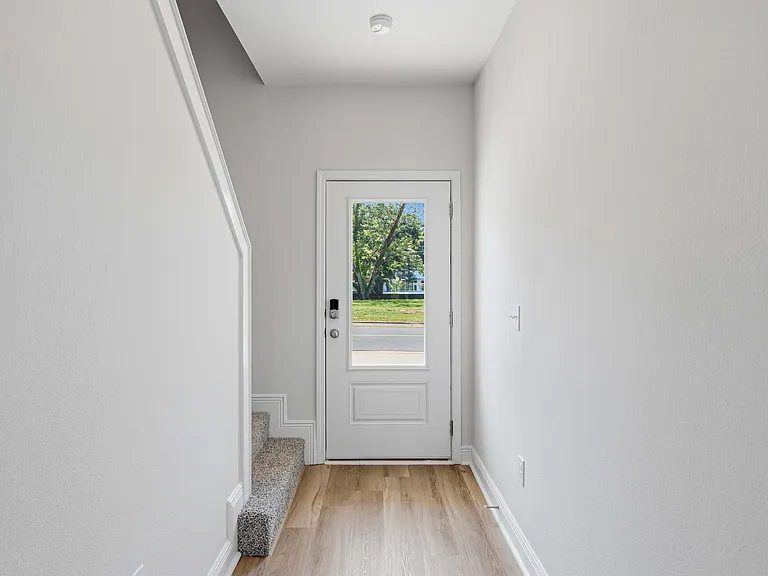 4487 Wendell St — Photo 6