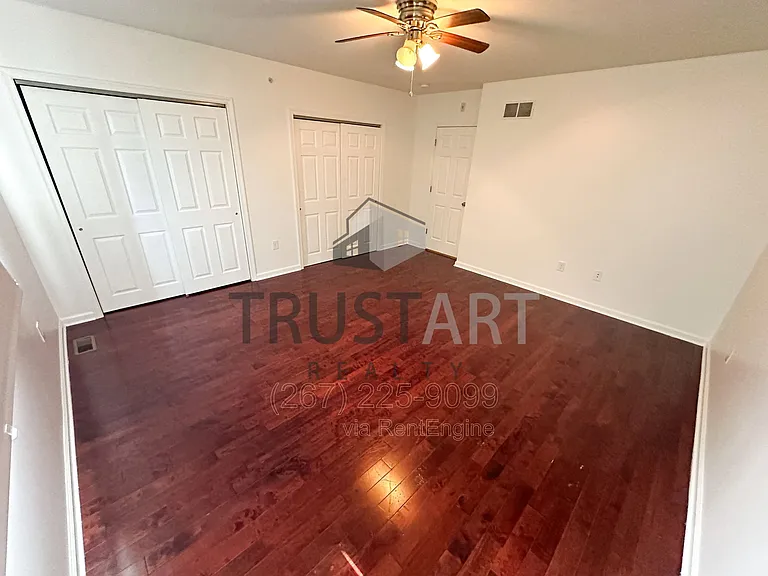 1816 N Front St #1-B — Photo 10