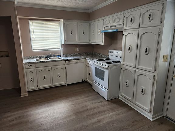 2nd image of 5121 Eton Dr