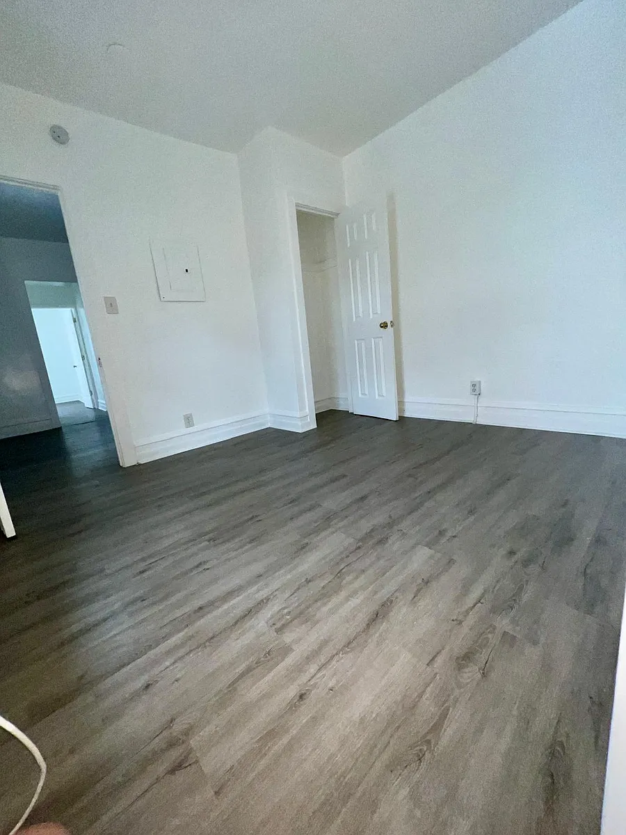 Building Photo - 115 S 8th St #2B