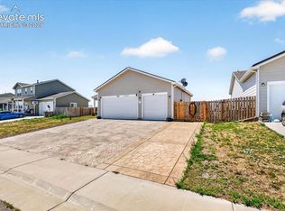 303 S 2nd Ave, Deer Trail, CO 80105