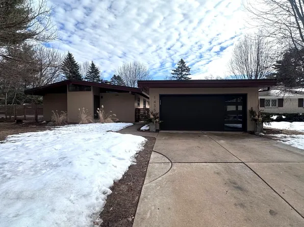 1435 Shannon St, Green Bay, WI 54304