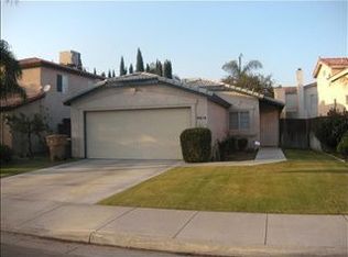 9514 Campus Park Dr, Bakersfield, CA 93311