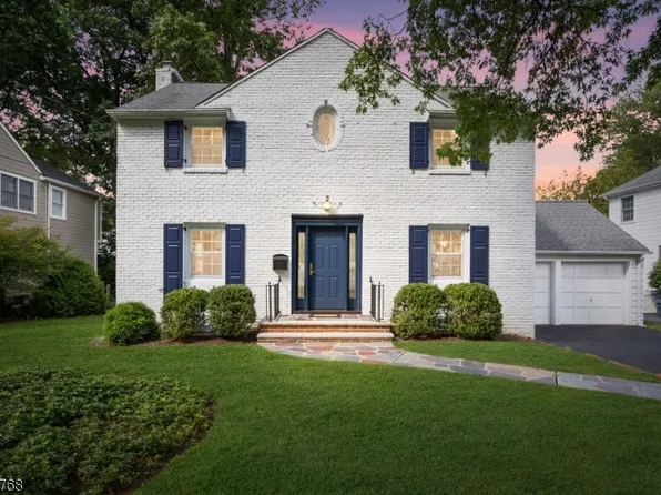 100 Chatham Street, Chatham Boro, NJ 07928