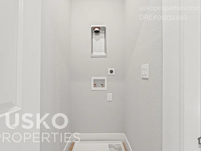 3125 3rd Ave #2 — Photo 8