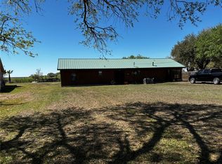 137 Harbor Cir, Mathis, TX 78368