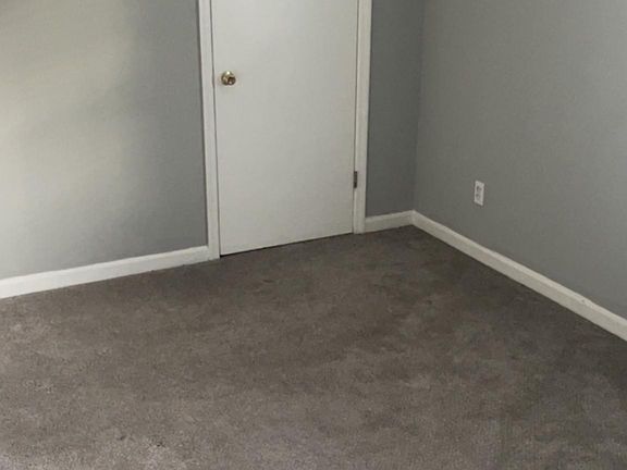 5th image of 3415 Beechwood Ln #A