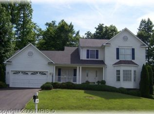 10104 Chatham Ct, Fredericksburg, VA 22408