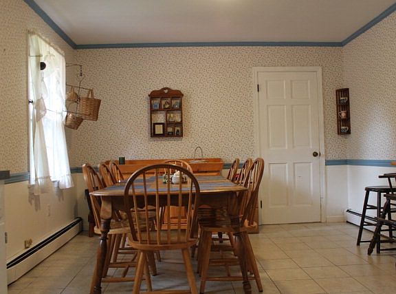 4th image of 15268 Horseshoe Ln