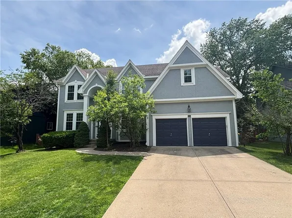 5101 W 158th St, Overland Park, KS 66224