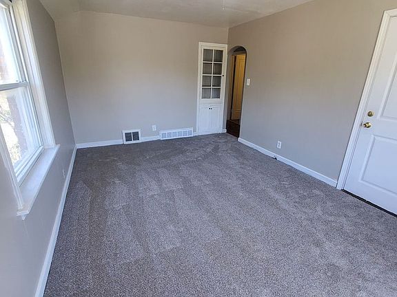 3rd image of 1216-1218 W Hope Ave