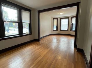 2900 W Diversey Ave #1, Chicago, IL 60647