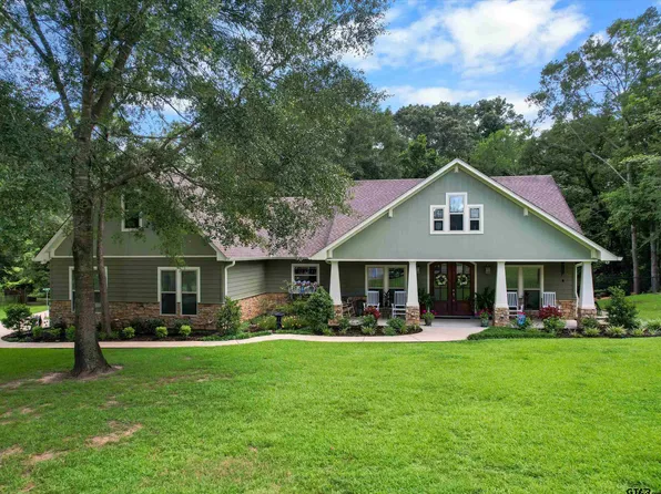 303 Pintail Pl, Gilmer, TX 75645