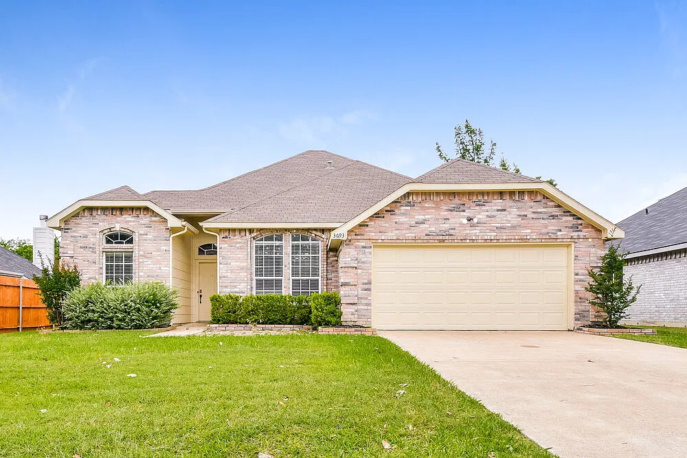 4 bed, 2.0 bath, 1503 sqft, $3,150 — Photo 1