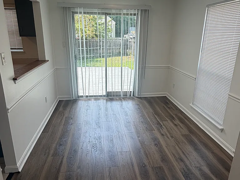 800 Indian Head Ave — Photo 3