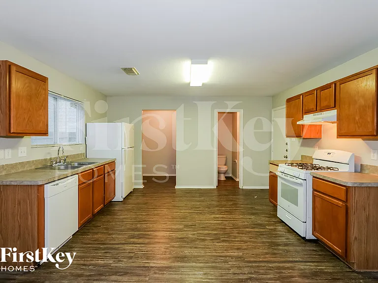19811 Creston Cove Ct — Photo 5