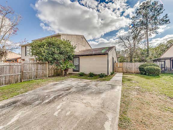 2nd image of 5560 Cabot Dr N