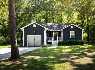 23 Arbor Ln, Saint Helena Island, SC 29920