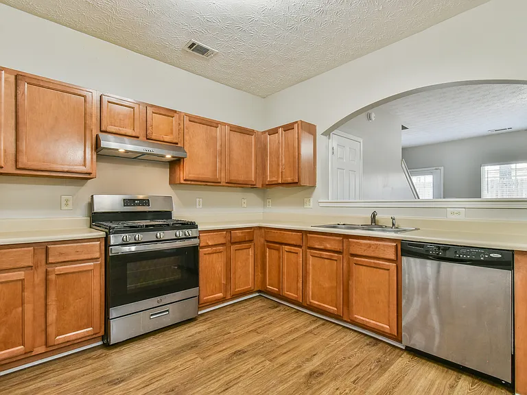 2529 Emma Way — Photo 17