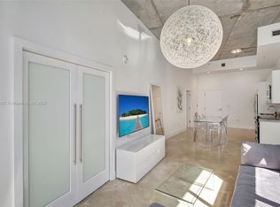 2001 Meridian Ave PENTHOUSE 15, Miami Beach, FL 33139