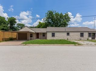 711 Bowie St, Arlington, TX 76012