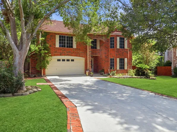 16426 Hillview Pass Dr, San Antonio, TX 78247