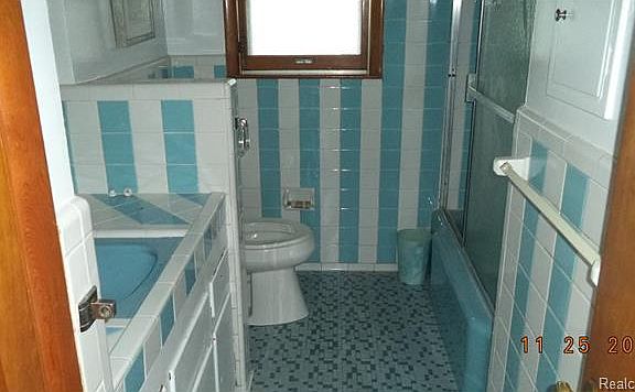 3rd image of 4135 10th St